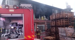 Maltepe’de bir fabrikada yangın çıktı