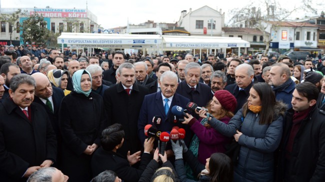 Binali Yıldırım, “Aziz İstanbul’u ayağa kaldıran Recep Tayyip Erdoğan’dır”