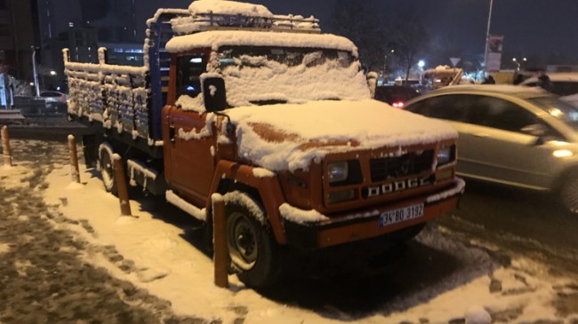 İstanbul haftaya karla girdi
