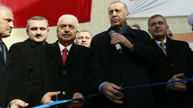 Başkan Erdoğan, eski mahallesi Burhaniye’de cami açılışında