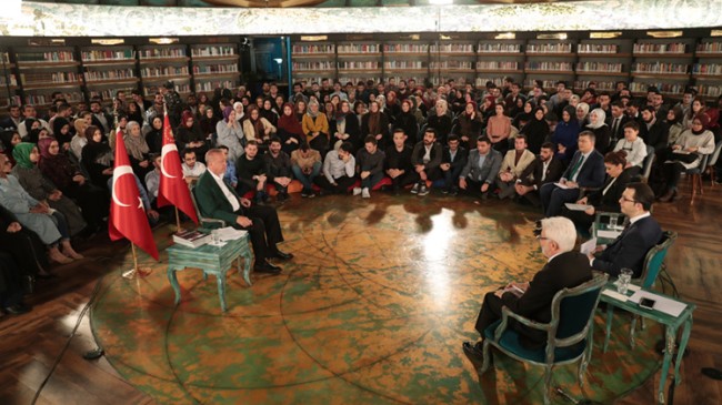 Başkan Erdoğan, gençlerle buluştu
