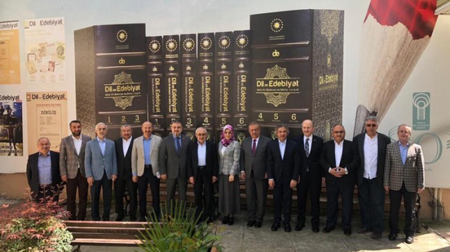 Efsane başkanlar, Türkiye Dil ve Edebiyat Derneği’nde bir araya geldi