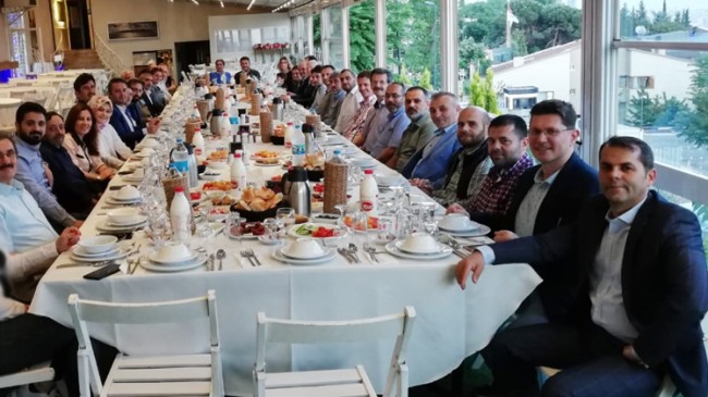 AK Parti Kadıköy’ün 5. Dönemi, gönül sofrasında buluştu