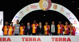 Galatasaray’dan imza şov