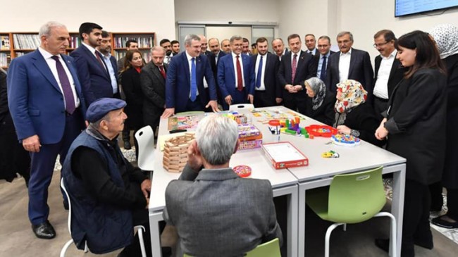 Başkan Hilmi Türkmen’in önemli misafirleri vardı