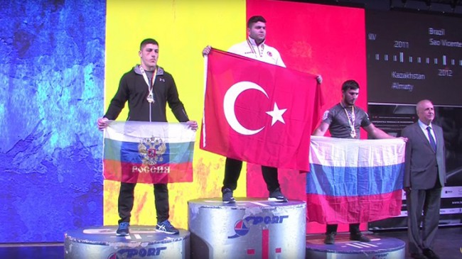 Dünya Şampiyonu olan Adem Çelik, Sancaktepe Belediyesi’nin gururu oldu