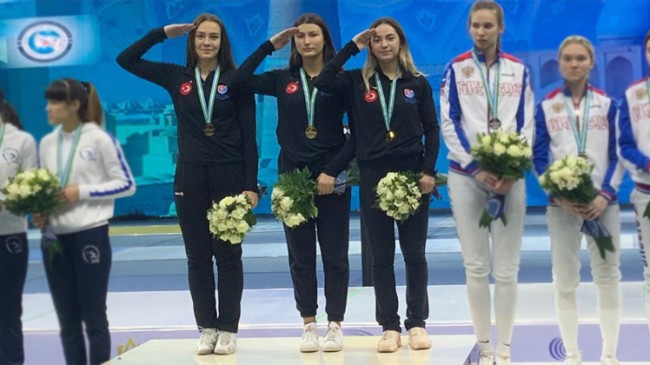 Eskrimci milli kızlarımızdan Gençler Dünya Kupası’nda altın madalya