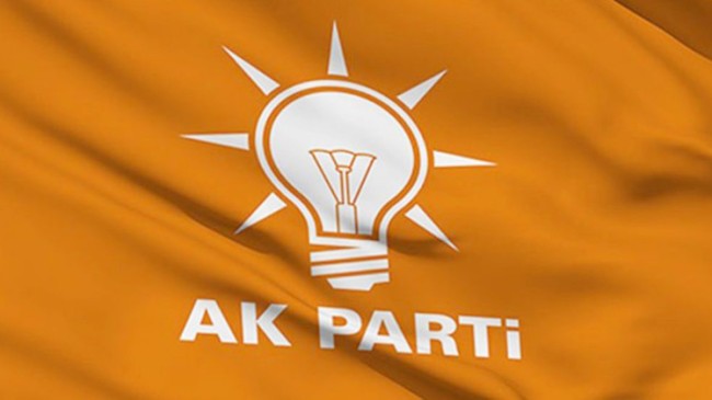 AK Parti’de il ve ilçe başkanları düzeyinde değişimler sürüyor