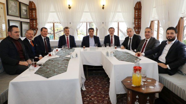 İstanbul 2. Bölge AK Parti’li Belediye Başkanları bir araya geldi