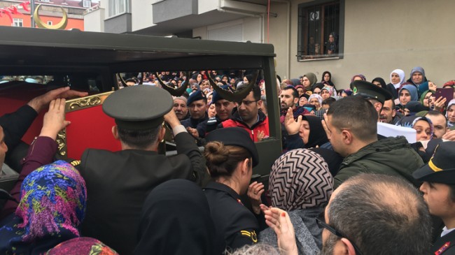 İdlib Şehidi Baysal için Sancaktepe’de baba ocağında helallik alındı