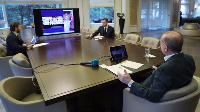 Başkan Erdoğan, il yönetimi, ilçe ve belediye başkanları ile video konferans toplantısı gerçekleştirdi
