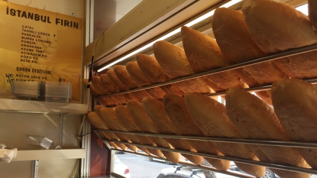 Fırıncılar ekmek üretimini arttırdı