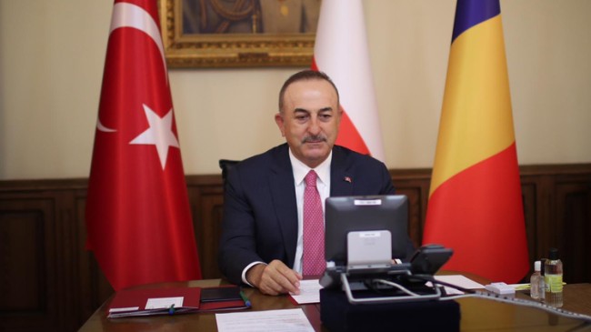 Bakan Çavuşoğlu, “Türkiye olarak 80 ülkeye tıbbi malzeme yardımı yaptık”