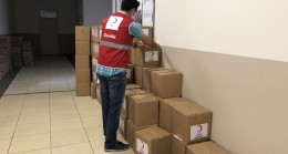 Türk Kızılay Kadıköy Şube, komşularına kuru gıda kolisi yardımı yaptı