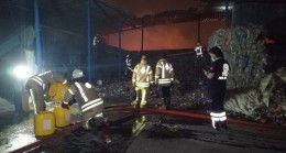 Ümraniye’de bir katı atık toplama merkezinde yangın çıktı