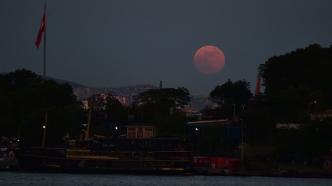 Ay tutulmasının İstanbul’dan görüntüsü