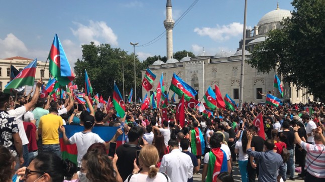 Türk milletinden “Can Azerbaycan’a Canımız Feda” mitingi