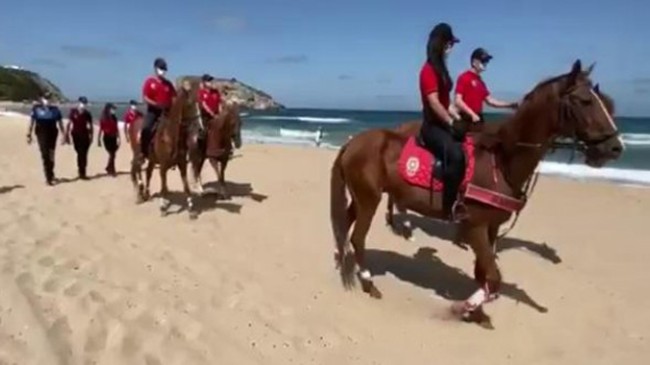 Şile sahillerinde atlı polis denetimi