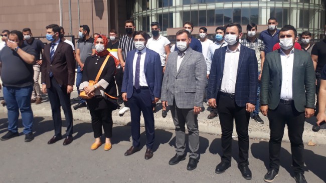 AK Parti’li gençler, Erol Mütercimler hakkında suç duyurusunda bulundu