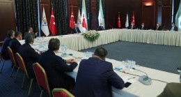 Başkan Erdoğan AK Parti’ye katılan belediye başkanları ile bir araya geldi