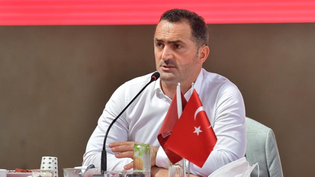 Başkan Yıldız, muhtarla Beyoğlu’nda yapılan ve yapılacak olanları konuştu