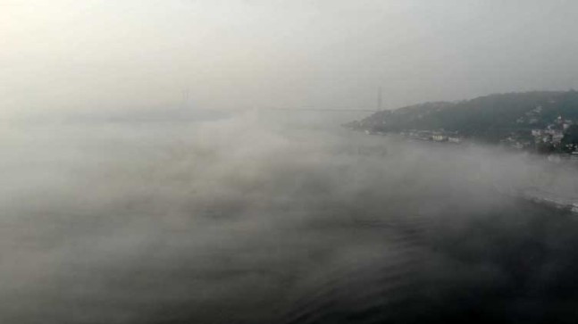 İstanbul’a sis çöktü