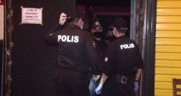 Polis, Ataşehir’deki korona partisine baskın yaptı