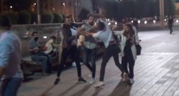 Taksim Meydanı’nda tekme tokat kavga