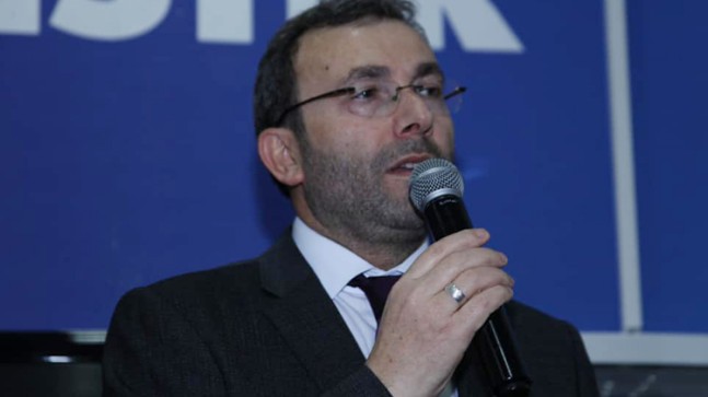 Pendik Belediye Başkanı Ahmet Cin, eşi ve kızları koronavirüse yakalandı