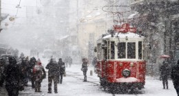 İstanbulluların kar yağışı sevinci