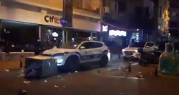 Çapulcular polis araçlarına saldırdı