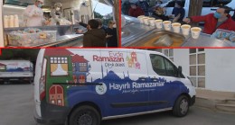 Beykoz Belediyesi’nden iftar saatine yakın yemek dağıtımı