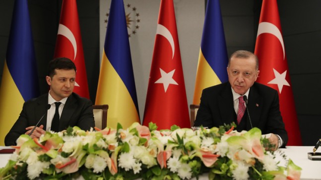Cumhurbaşkanı Erdoğan: “Mevcut krizin Ukrayna’nın toprak bütünlüğü temelinde diplomatik yöntemlerle çözülmesi gerektiğini inanıyoruz”