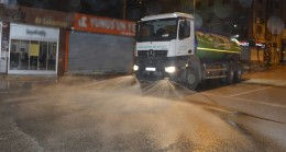 Sancaktepe Belediyesi, “Sen mutlu ol ben yaparım” sloganıyla ilçeyi temizliyor
