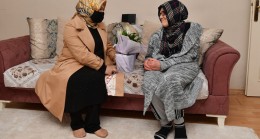 Başkan Döğücü, engelli anne Görmez’i ziyaret ederek Anneler Günü’nü kutladı