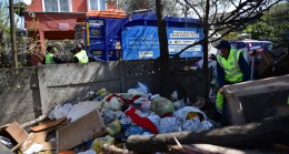 Tuzla’da çöp evden 16 ton çöp çıktı
