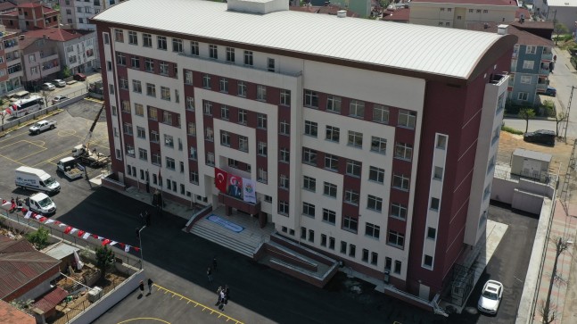 Tuzla Belediyesi, eğitime 76 milyon lira katkı sağladı