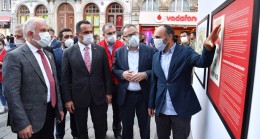 Başkan Yıldız, İstiklal Caddesi’nde ‘Kızılay 153 Yaşında’ sergisini açtı