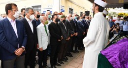 Tuzla Belediye Başkanı Şadi Yazıcı, annesini son yolculuğuna uğurladı