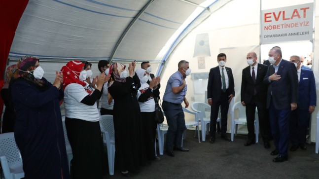 Cumhurbaşkanı Erdoğan, “Diyarbakır Anneleri” ile buluştu