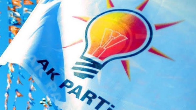AK Parti’den ‘iyileştirilmiş başkanlık sistemi’ için yeni anayasa hazırlığı