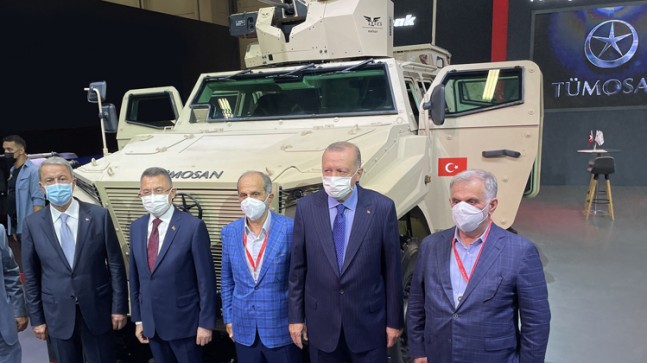 Cumhurbaşkanı Erdoğan, Türk savunma sanayiinin yüzde yüz yerli yüzü TÜMOSAN hakkında bilgi aldı