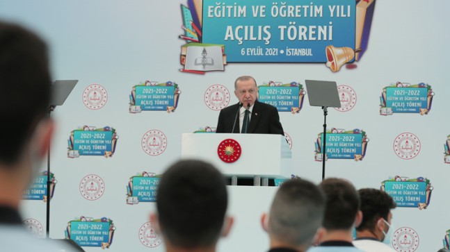 Cumhurbaşkanı Erdoğan eğitimle ilgili önemli açıklamalar yaptı