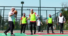 Cumhurbaşkanı Erdoğan, basketbol maçında da klasını gösterdi