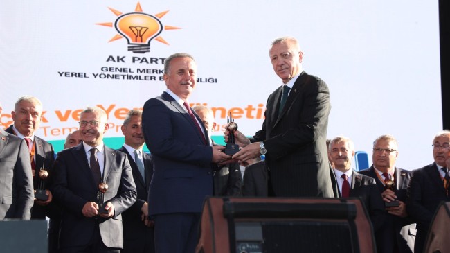 Cumhurbaşkanı Erdoğan’dan Bağcılar Belediyesi’ne “Spor Kenti” ödülü
