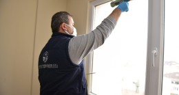 Tuzla’da ihtiyaç sahibi ailelerin evleri temizleniyor