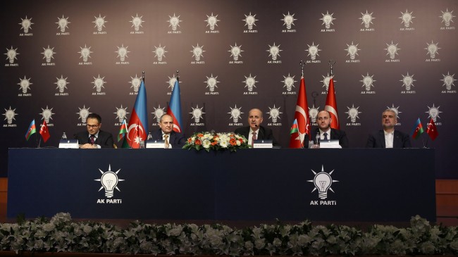 AK Parti ile Yeni Azerbaycan Partisi İstanbul’da buluştu