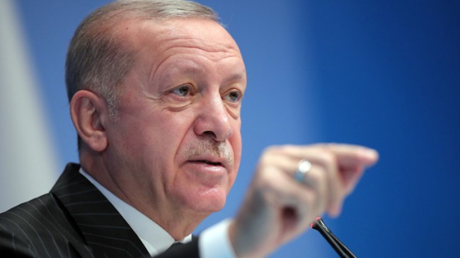 Cumhurbaşkanı Erdoğan, “Belediye başkanına gurur, kibir asla yakışmaz, biz tevazu ehli olmaya mecburuz”