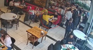 Kadıköy’de bir lokantada iki kadın yedi içti, parayı ödemeden sıvıştı!