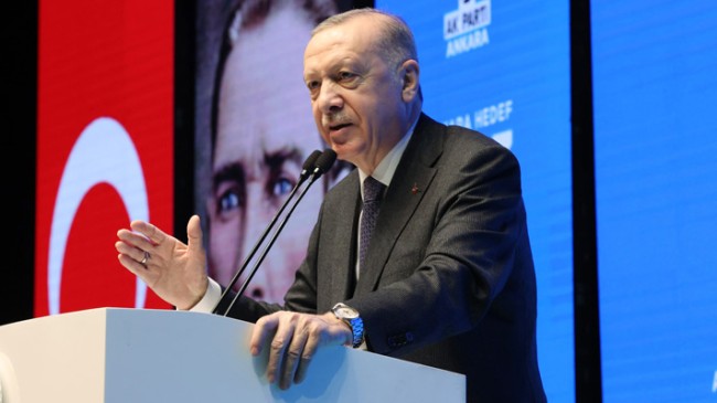 Erdoğan, “AK Parti’nin hiçbir yöneticisi, hiçbir mensubu millete sırtını dönemez”
